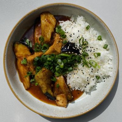 Tofu z bakłażanem w sosie czosnkowym GF